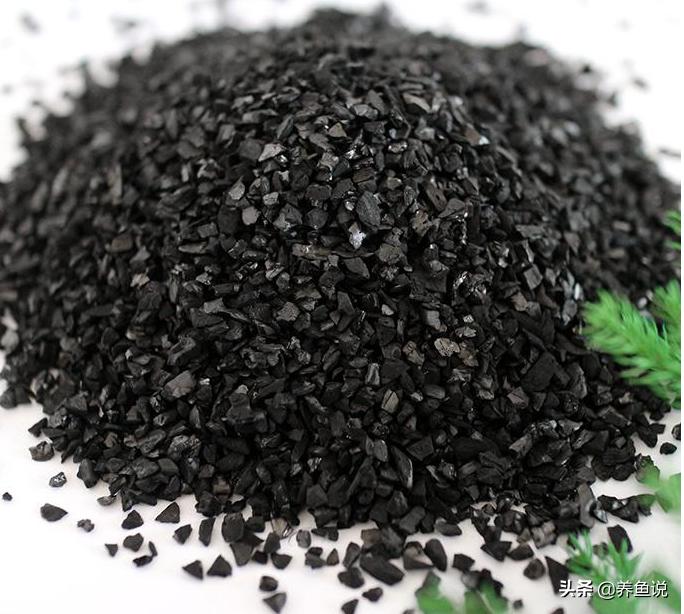 生态鱼缸水发黄原因和解决方法,加过榄仁叶的鱼缸水黄如何会变清