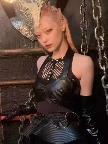 崔雪莉超短发,崔雪莉眉毛