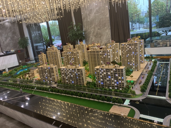 官嘉兴市中心万城赞园沿街商铺，疫情期间为什么还能卖的这么火