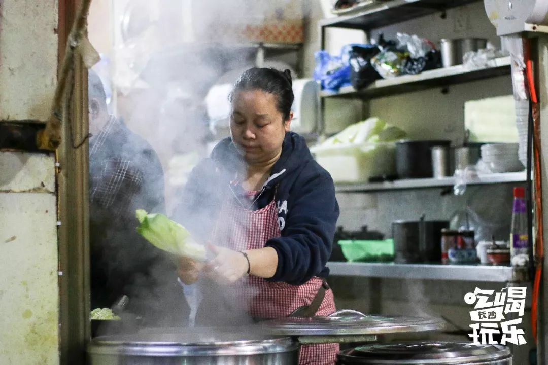不打眼的通泰街，蕴藏了了一代长沙人的美食回忆