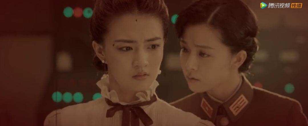 12年来无人超越，这姐妹花，撕得越狠爱越深