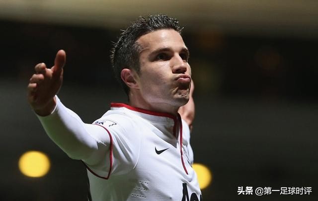 范佩西凌空抽射世界波,范佩西十大逆天进球