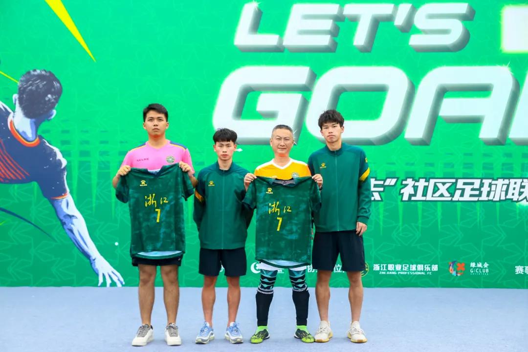 踢球的第7年想放弃了,绿茵场上挥洒汗水享受足球的快乐