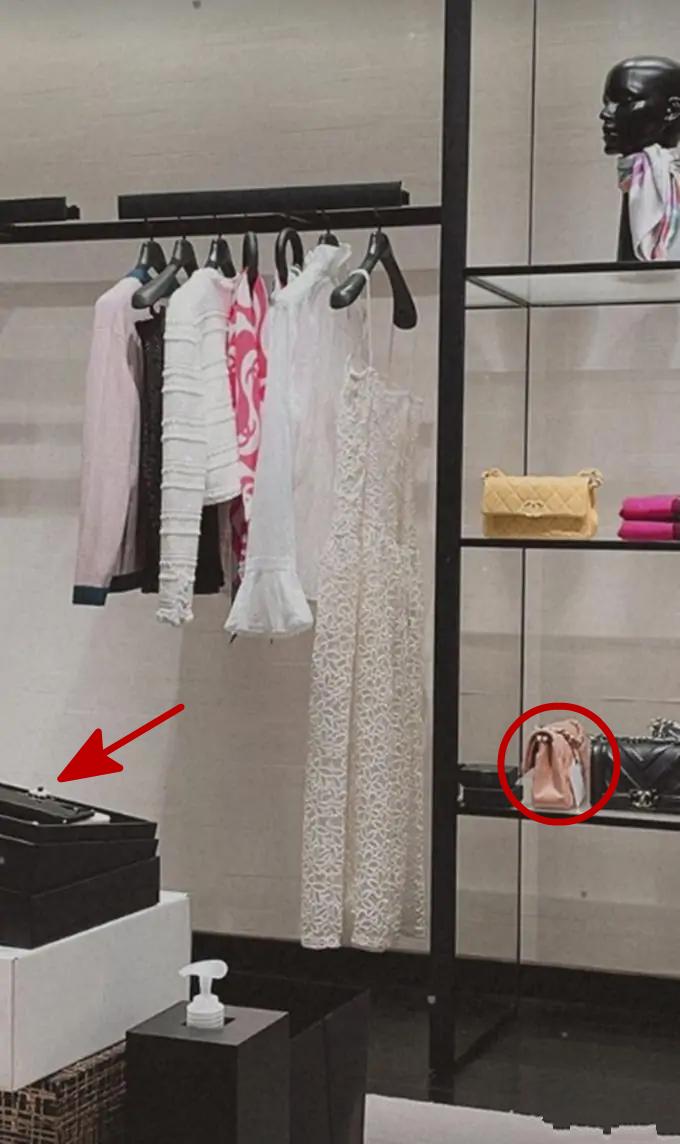 甘比一岁半女儿正面照曝光,甘比女儿奢侈品