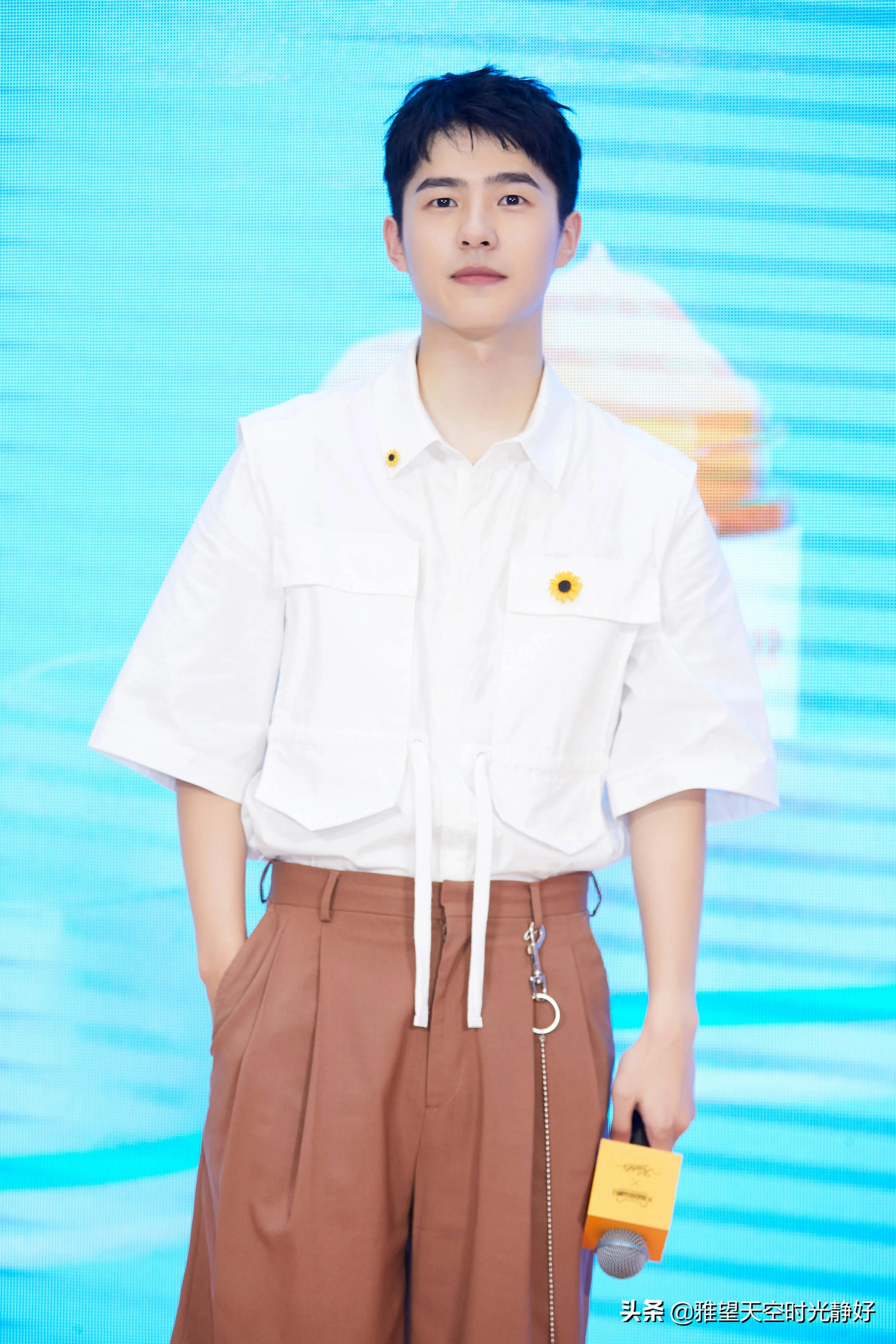 谁的笑容最治愈男明星,有没有治愈系笑容的男明星