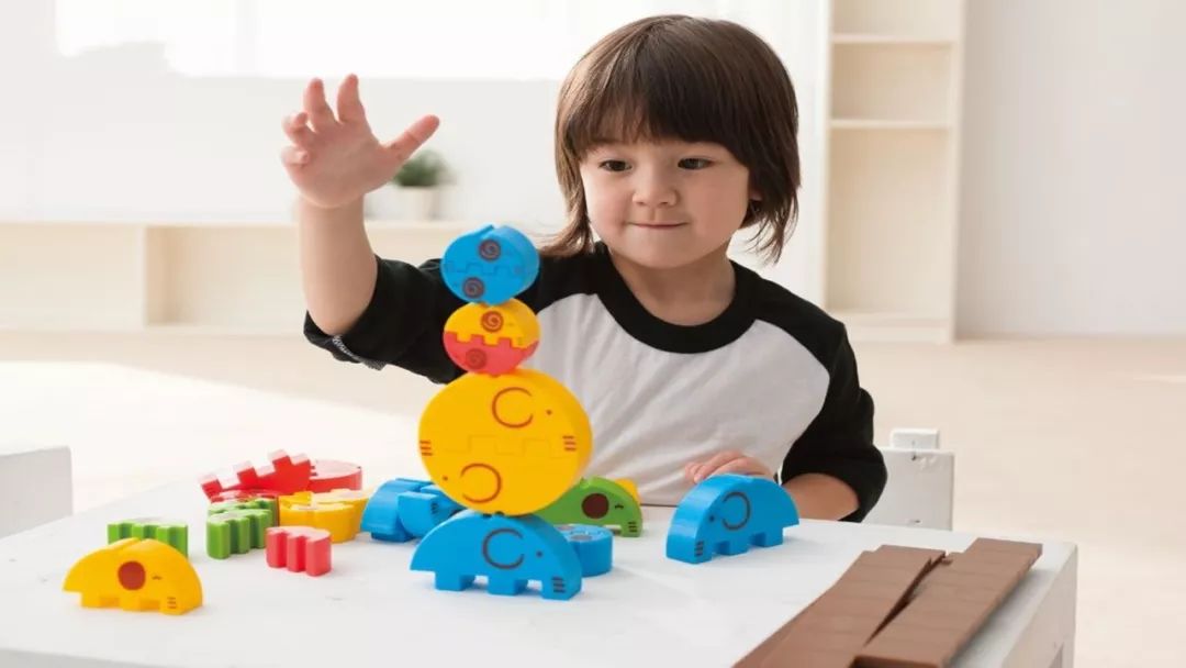 一个依赖性很强的人怎么学会独立,小孩依赖性大怎么和家长沟通