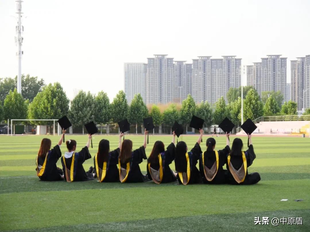 大片来袭！河南各高校凹造型毕业照绝对惊艳到你