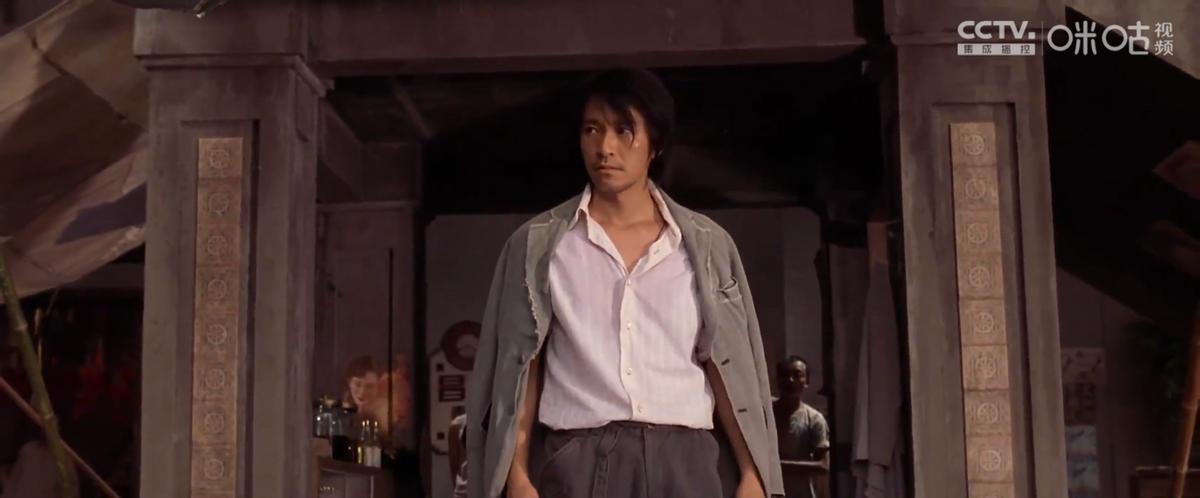 逃学威龙周星驰复习,逃学威龙周星驰戴的什么表