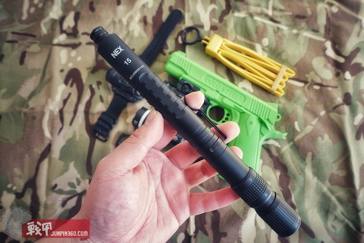 纳丽德nex15寸带灯伸缩棍简评,纳丽德nex棍暴力测试