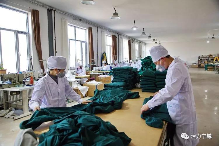 内蒙古赤峰市优化疫情防控措施,没有一个冬天不可逾越武汉加油