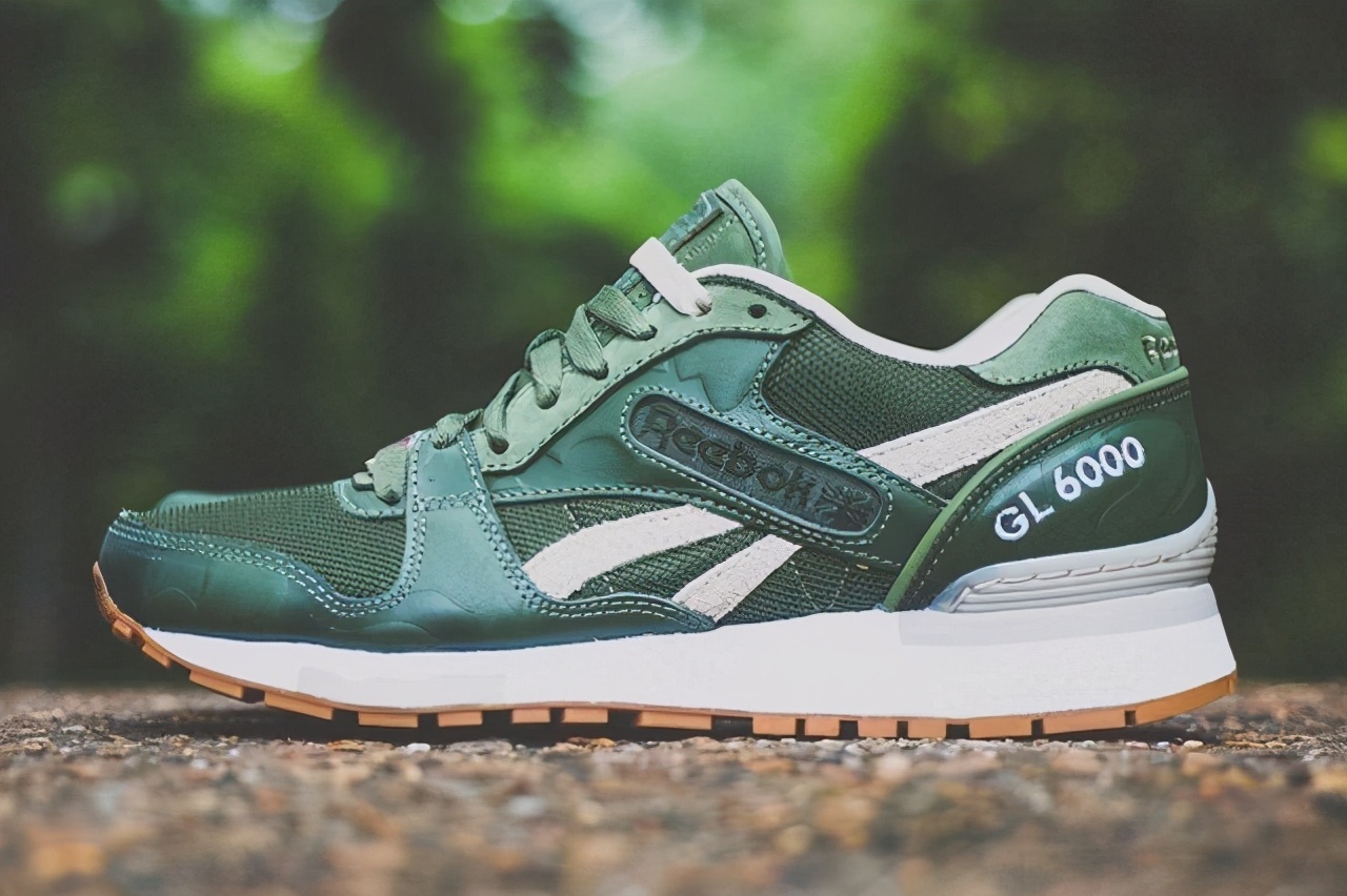 reebok锐步鞋纯黑色,锐步reebok篮球鞋怎么样