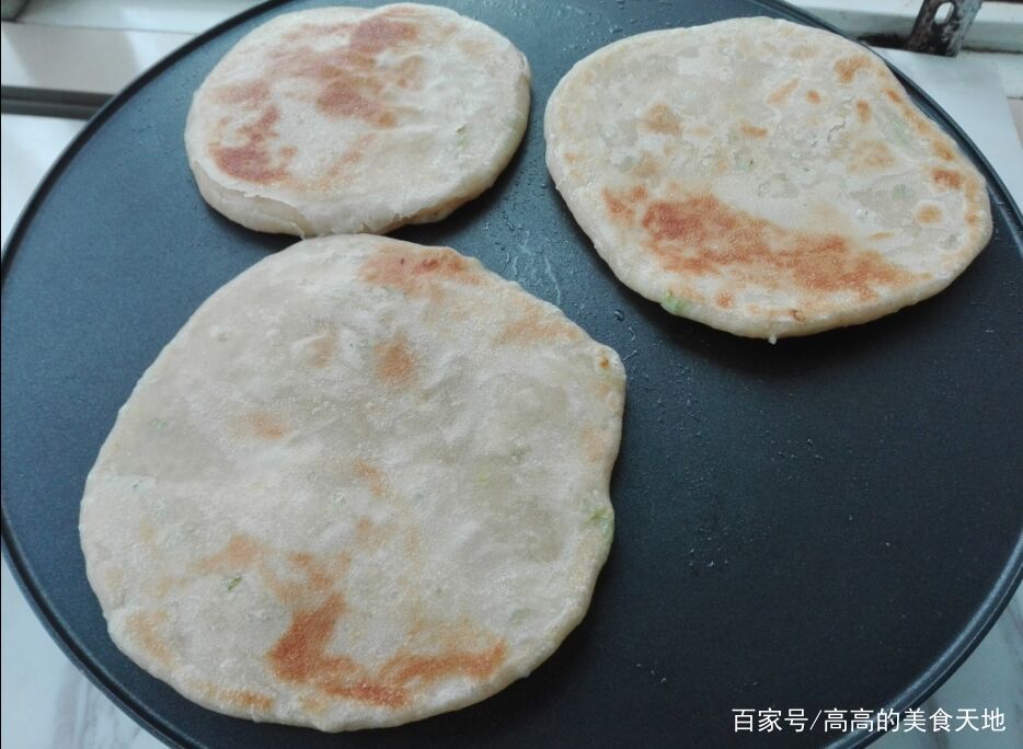 在家烙饼怎样烙得又软又好吃,在家烙发面饼硬咋回事