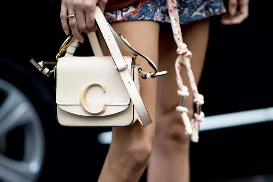 种草菇需要啥,种草菇要准备哪些东西