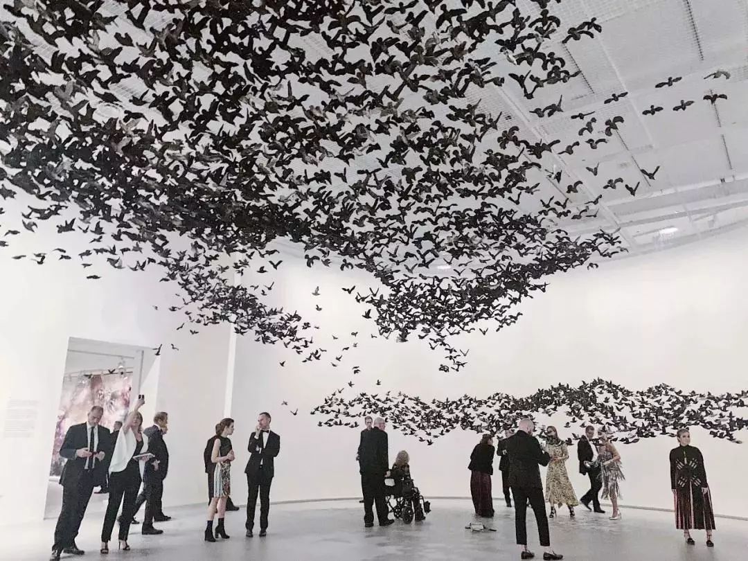 最会玩火的男人!他炸遍全世界却换来全网膜拜:美到窒息的神作