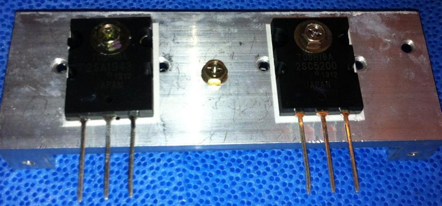 修一台建伍高端功放内部线路不亚于一台黑白电视机