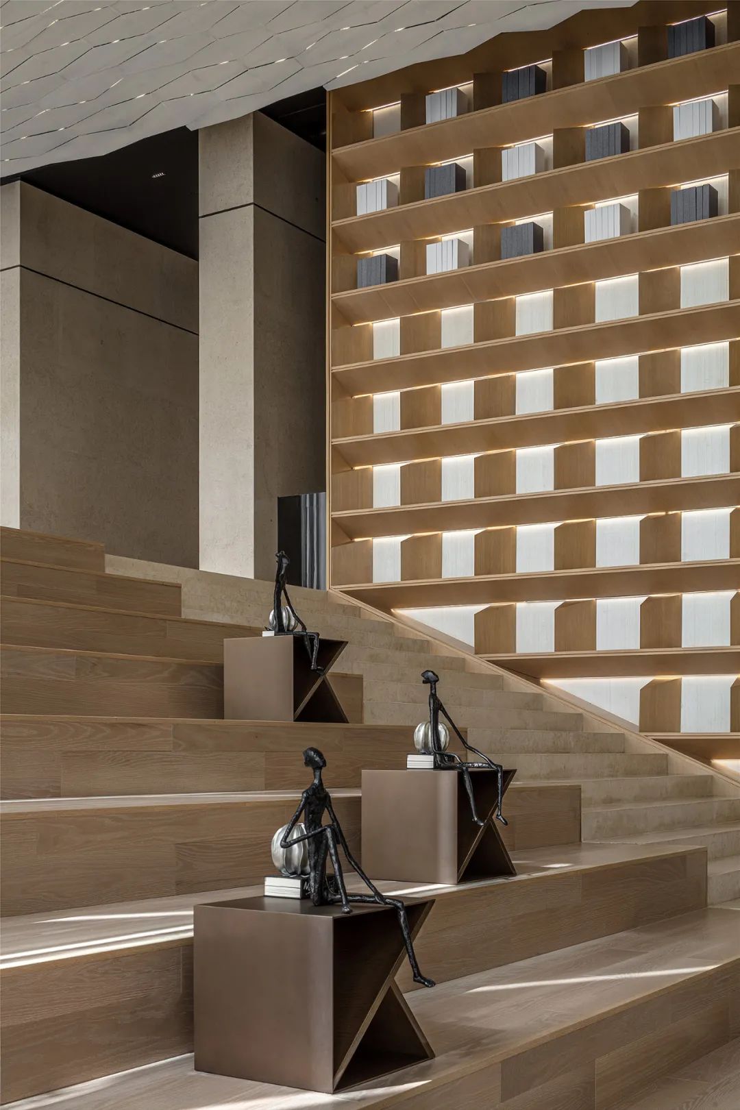 首发|达观设计：现代折线艺术生活馆，家与城市的过渡