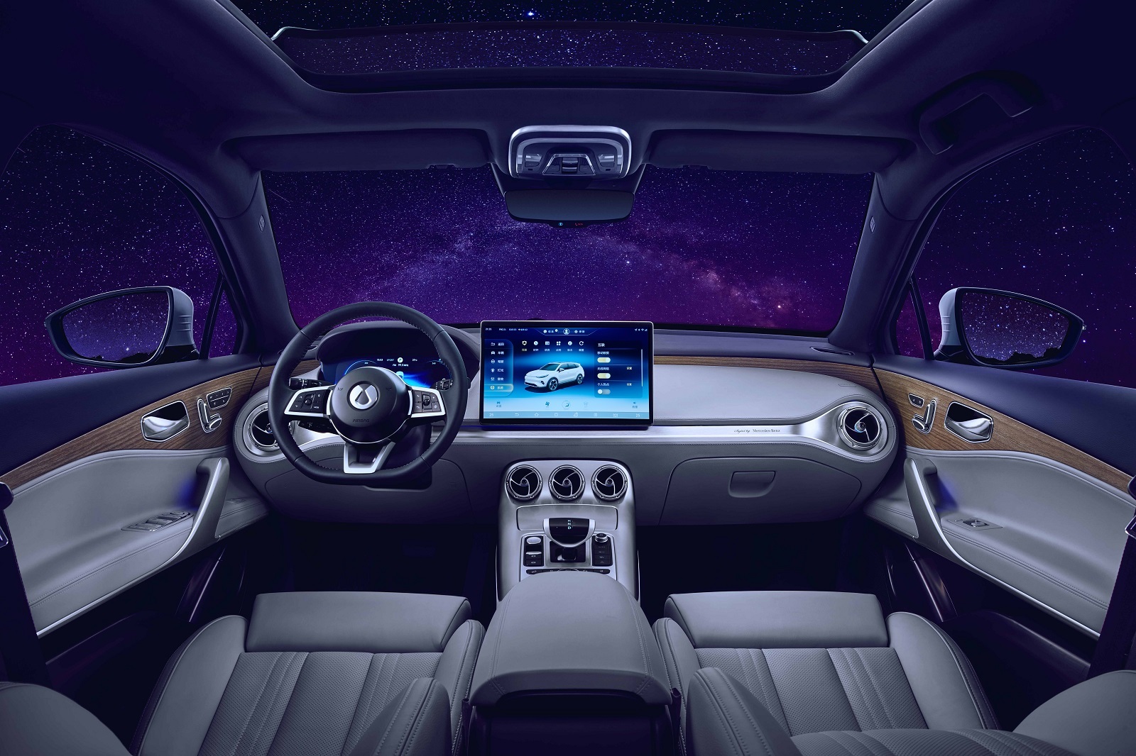 奔驰腾势保养灯,比亚迪腾势改用高压油箱了吗