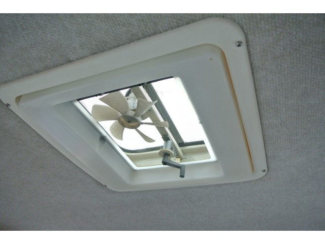 丰田海狮c型四驱房车,二手丰田海狮房车