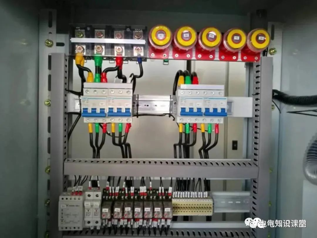 双速风机和星三角降压启动的区别,双速风机和星三角的区别视频