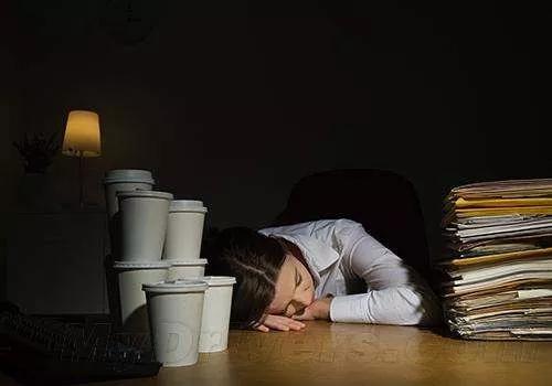 转氨酶为啥降得慢,转氨酶高吃药了怎么反而增高了