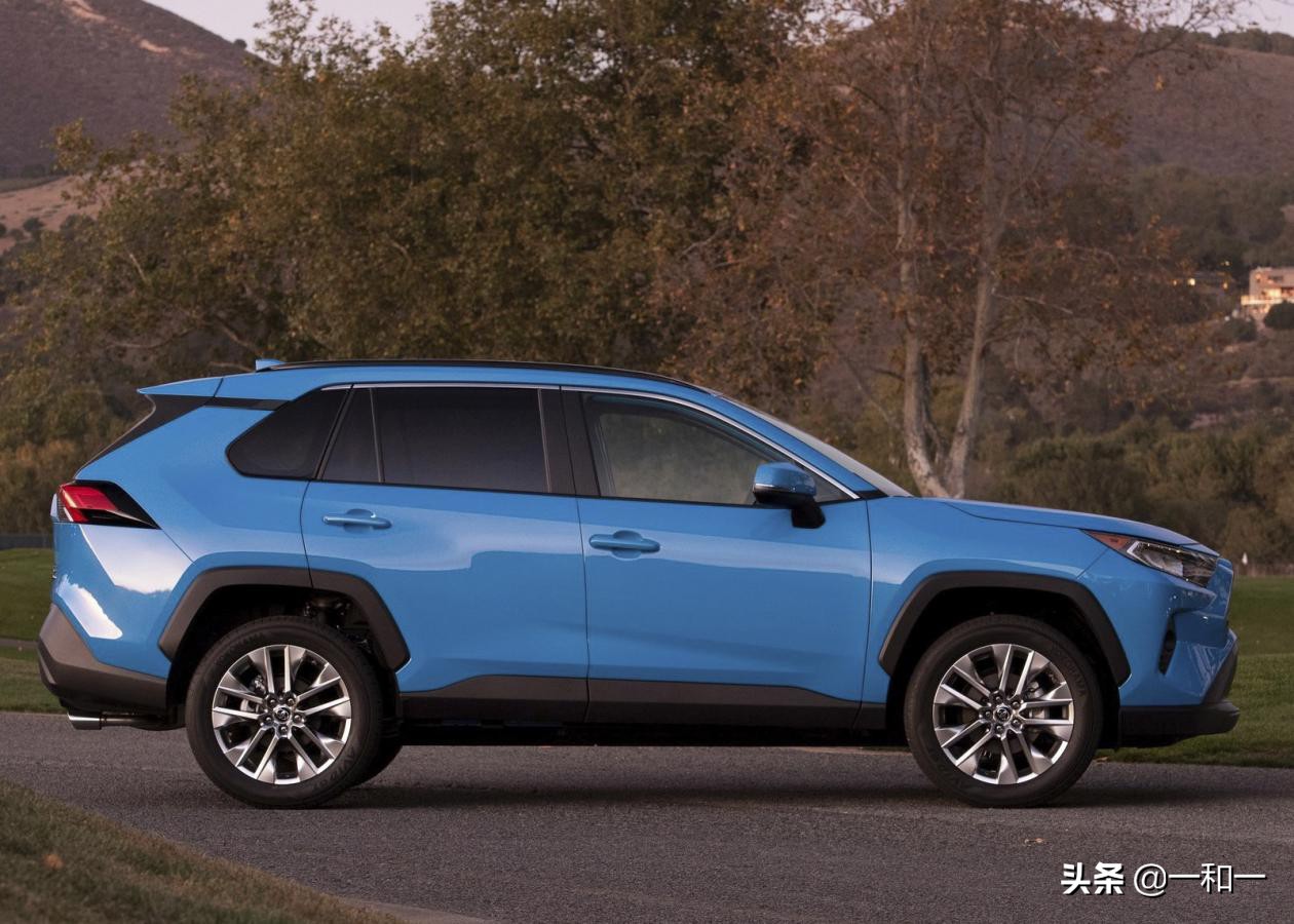 丰田rav42019口碑最好的车,2023款丰田rav4荣放热销款测评