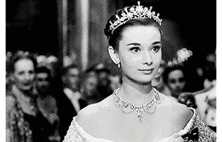 让巧克力变成爱情信物，原来是商家们的“阴谋”？（菲李漫画）