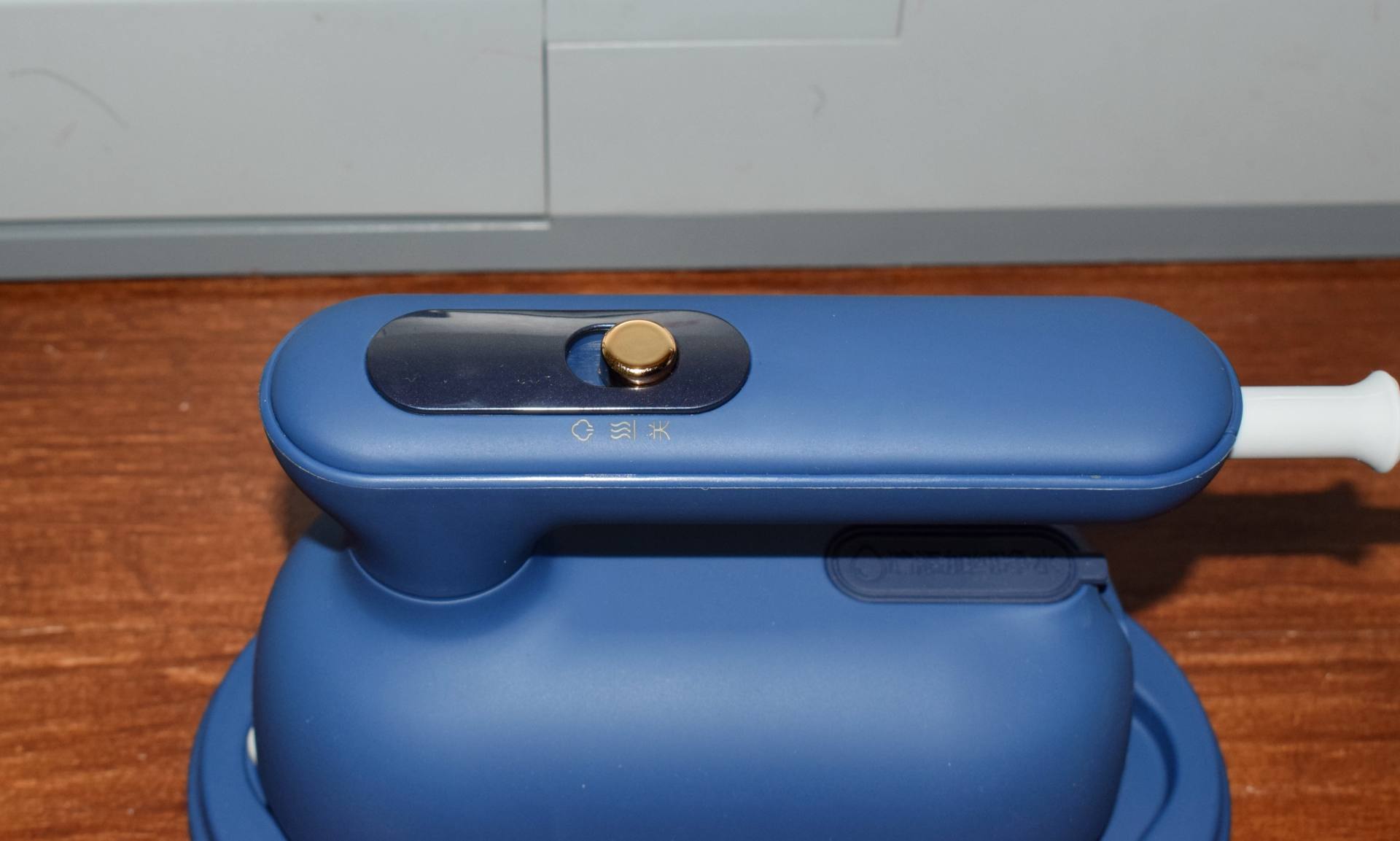 挂烫机家用平式熨烫机,干湿两用烫熨机