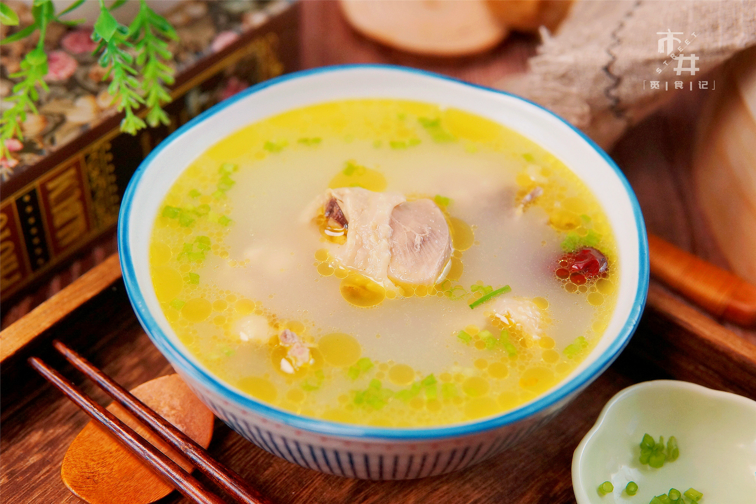 炖鸡汤时别焯水,炖鸡时切记别直接焯水