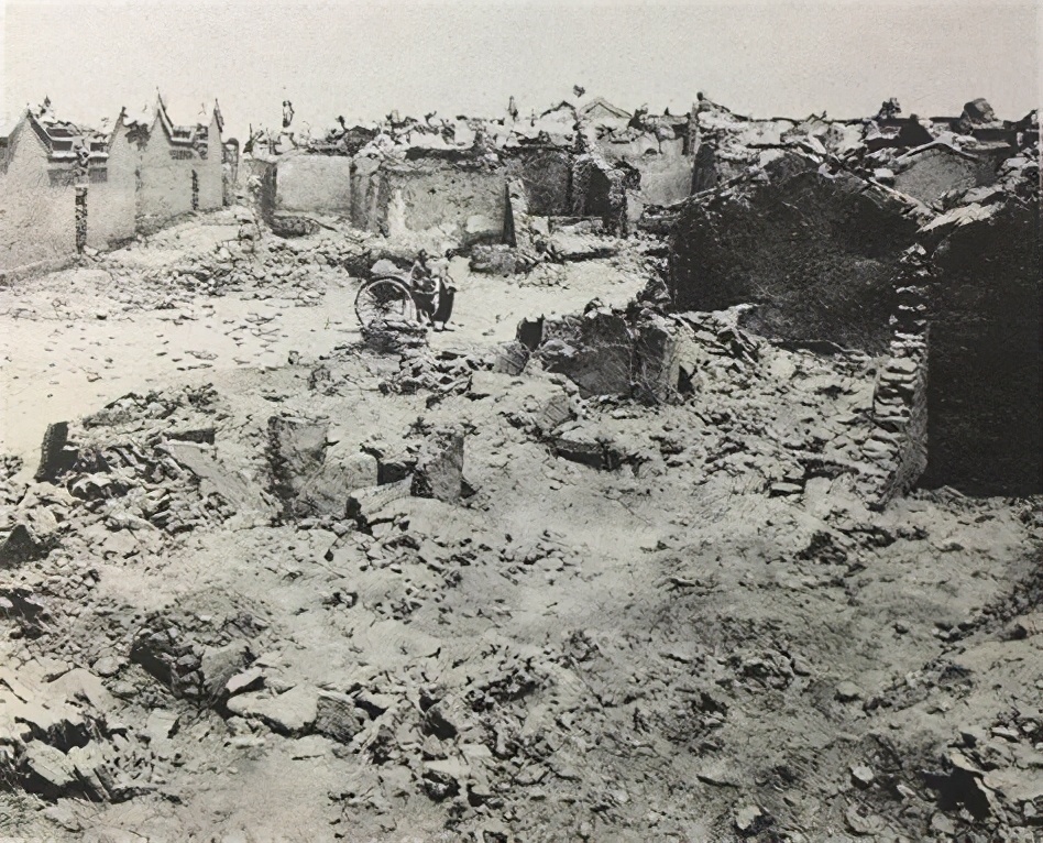 八国联军侵略老北京的哪一年,八国联军攻陷北京后犯下哪些罪行