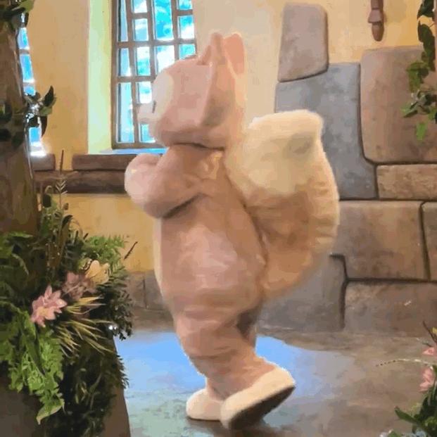 比炒鞋还疯狂，迪士尼的“造星计划”有多赚？