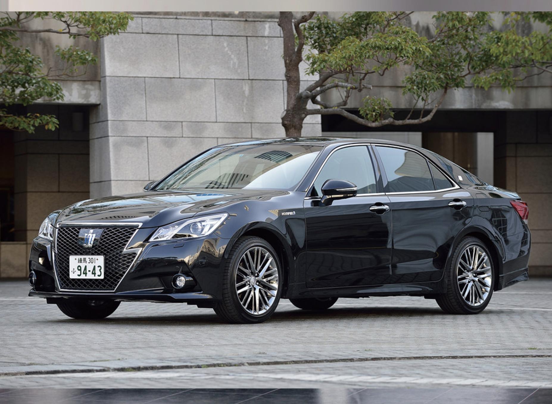 没落的日系三大旗舰车，本田里程、丰田皇冠、日产风雅你都认识吗