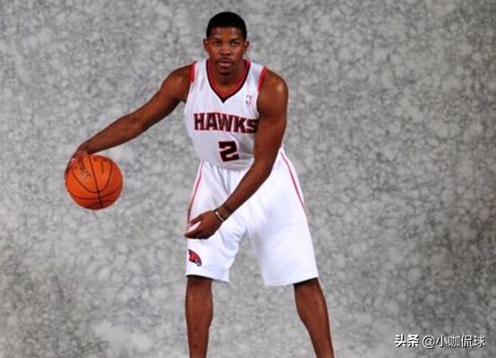 篮球运球基本功零基础过人,篮球运球基本功最实用的动作