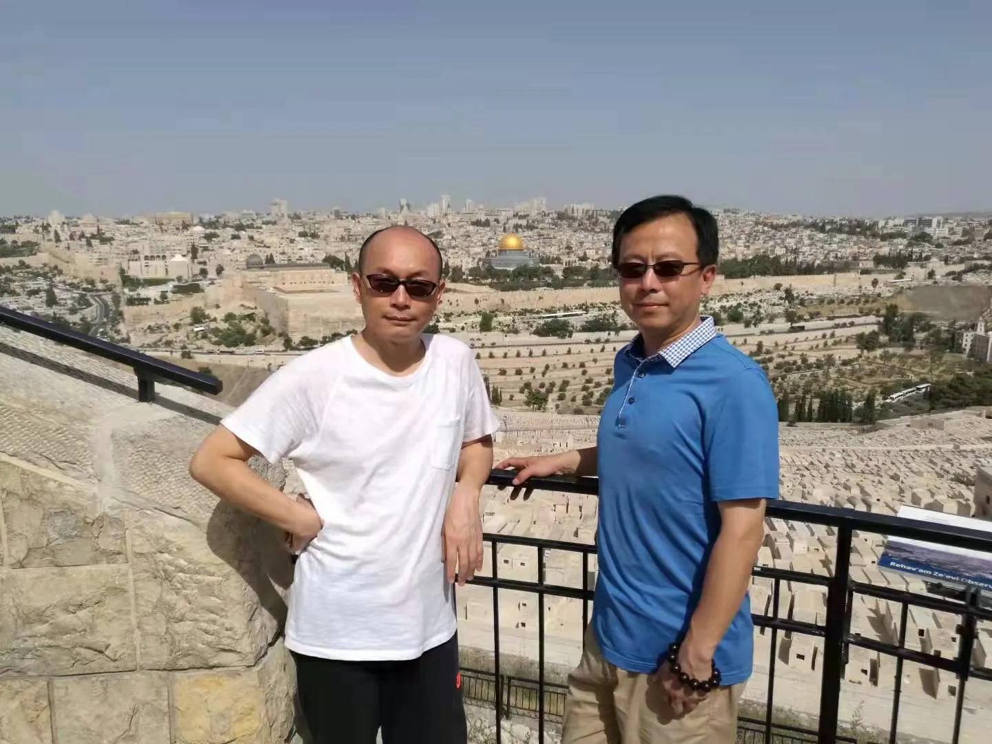 余载武：一场同学聚会后主动敲掉在央企的“铁饭碗”