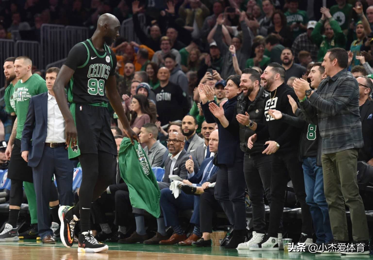 绿军塔科法尔,塔科法尔绿军视频