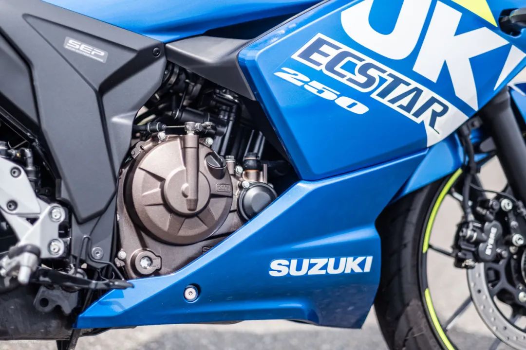 2020款全新铃木gixxer250sf,铃木gixxer250-sf