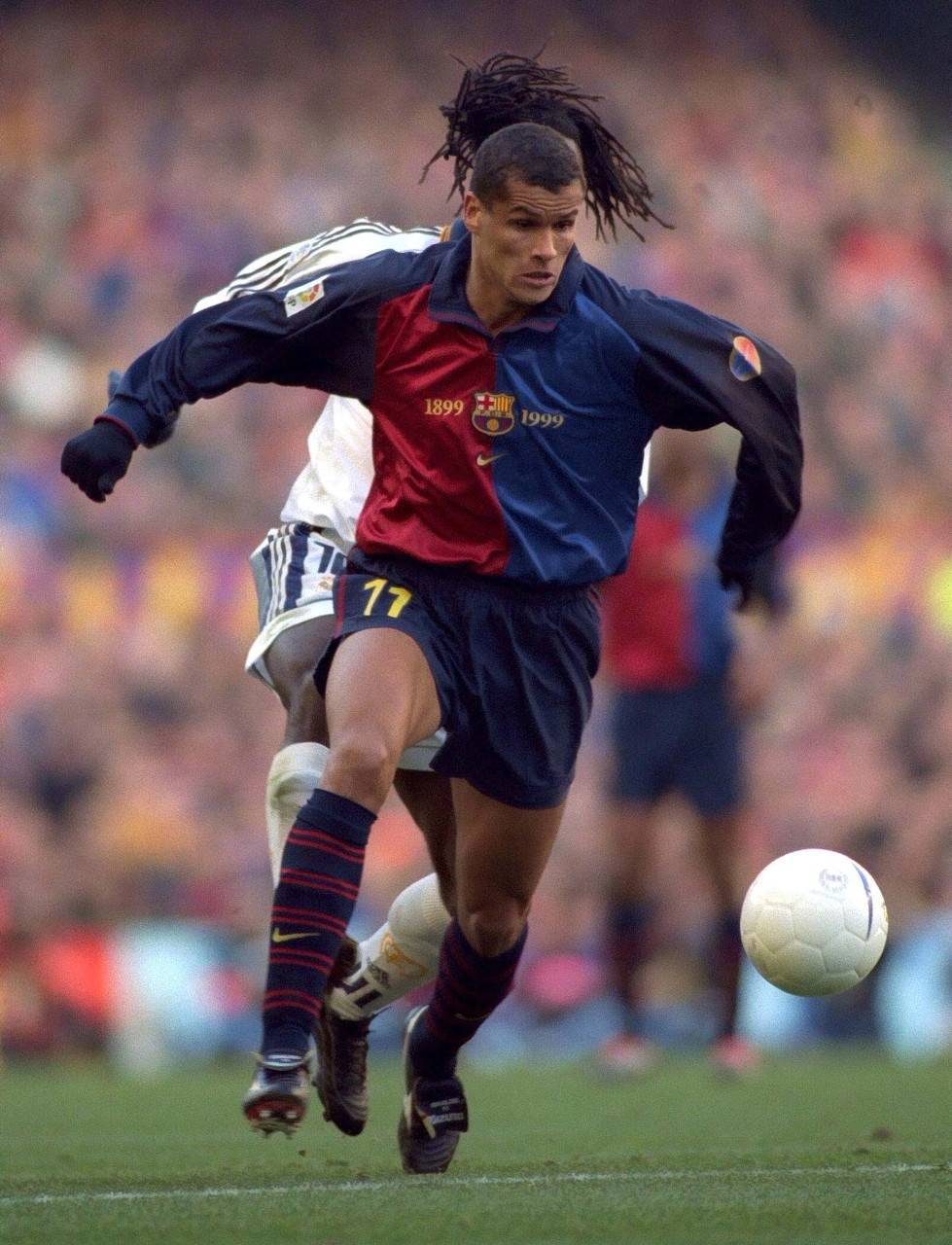 桑巴足球倒钩,桑巴足球彩虹过人