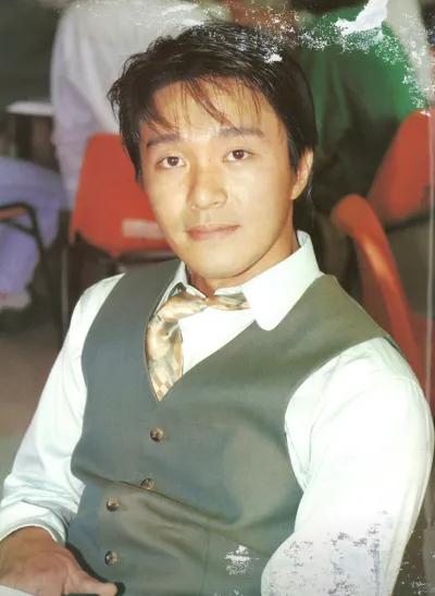 周星驰1992年7部电影,周星驰经典电影1999