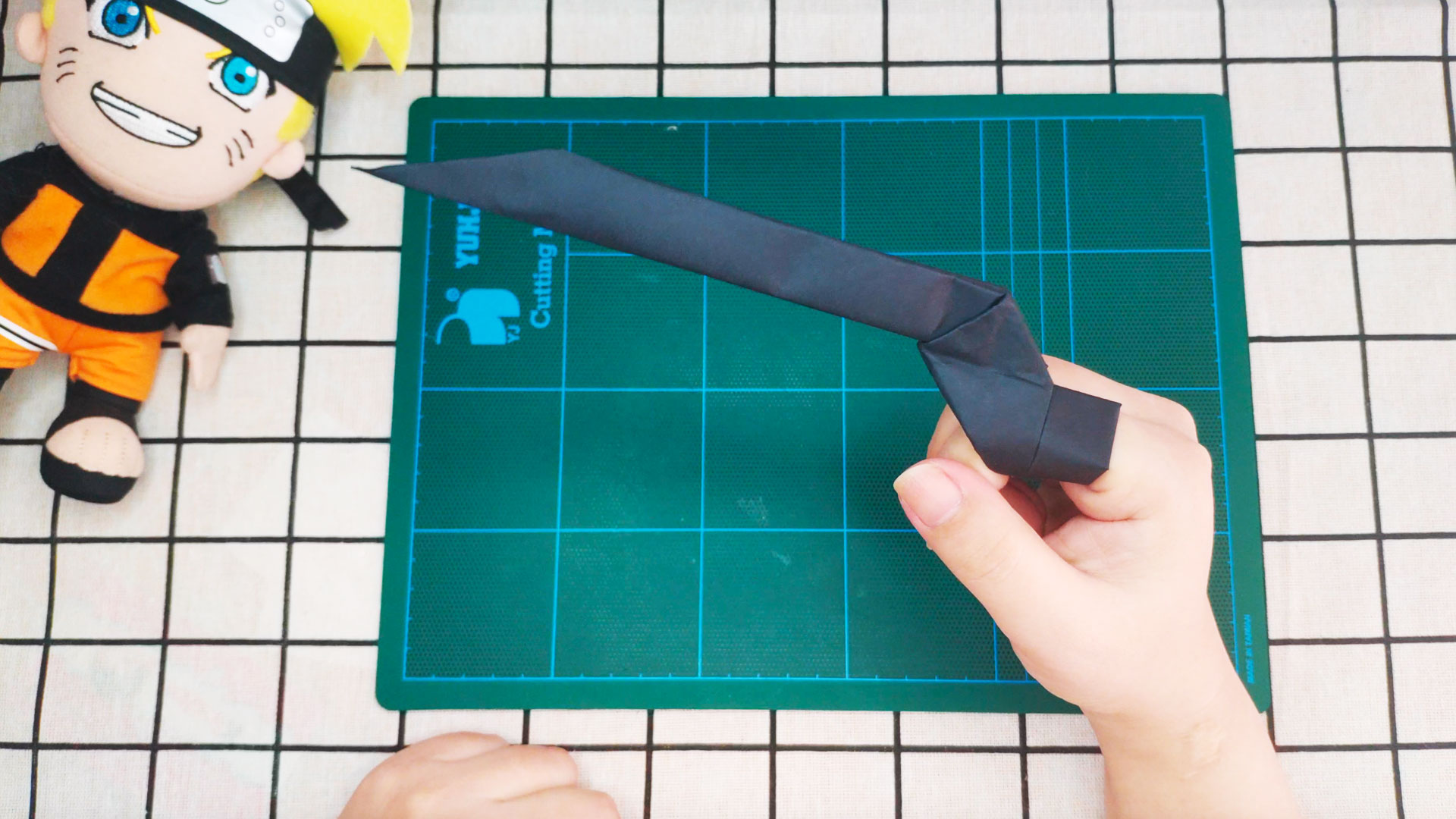 折纸飞镖金刚狼爪慢动作,金刚狼爪折纸慢动作不要胶水