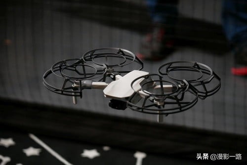 大疆MavicMini无人机:价格低廉、实用性高的旅行掌中航拍伴侣