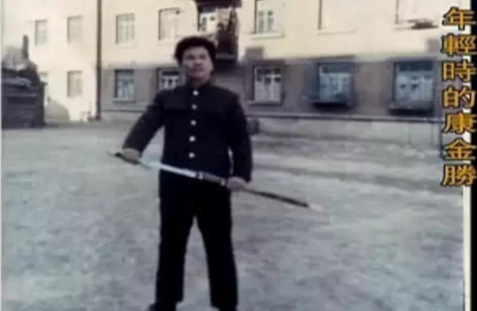 女德魔爪伸向小孩：三毒成一精，专伤不洁女？