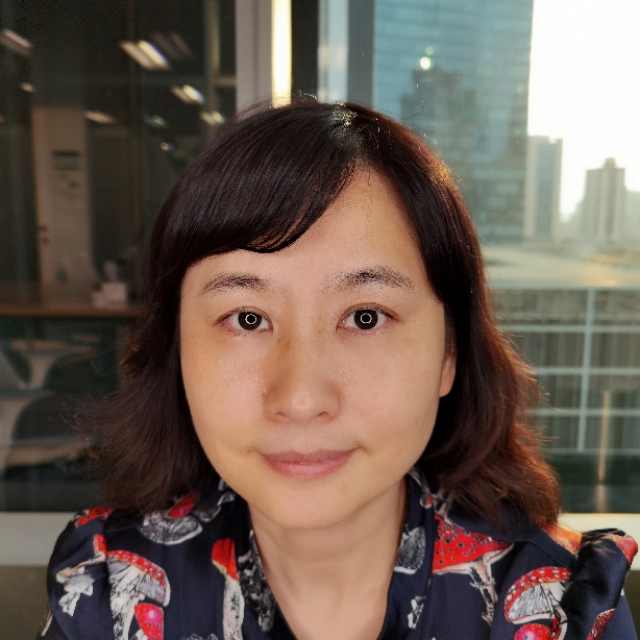 沁水粉底液推荐什么妆前乳 (沁水粉底和白金粉底哪个好用)