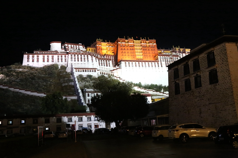 比天空更辽阔比白云更洁净比佛国更妩媚珠峰脚下的游记十