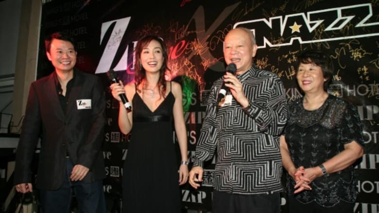 气质优雅知性，凭一个23年前的广告为大众熟知，故事就从这里开始