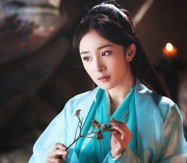 三生三世十里桃花离镜喜欢的女人,三生三世十里桃花离镜婢女泡温泉