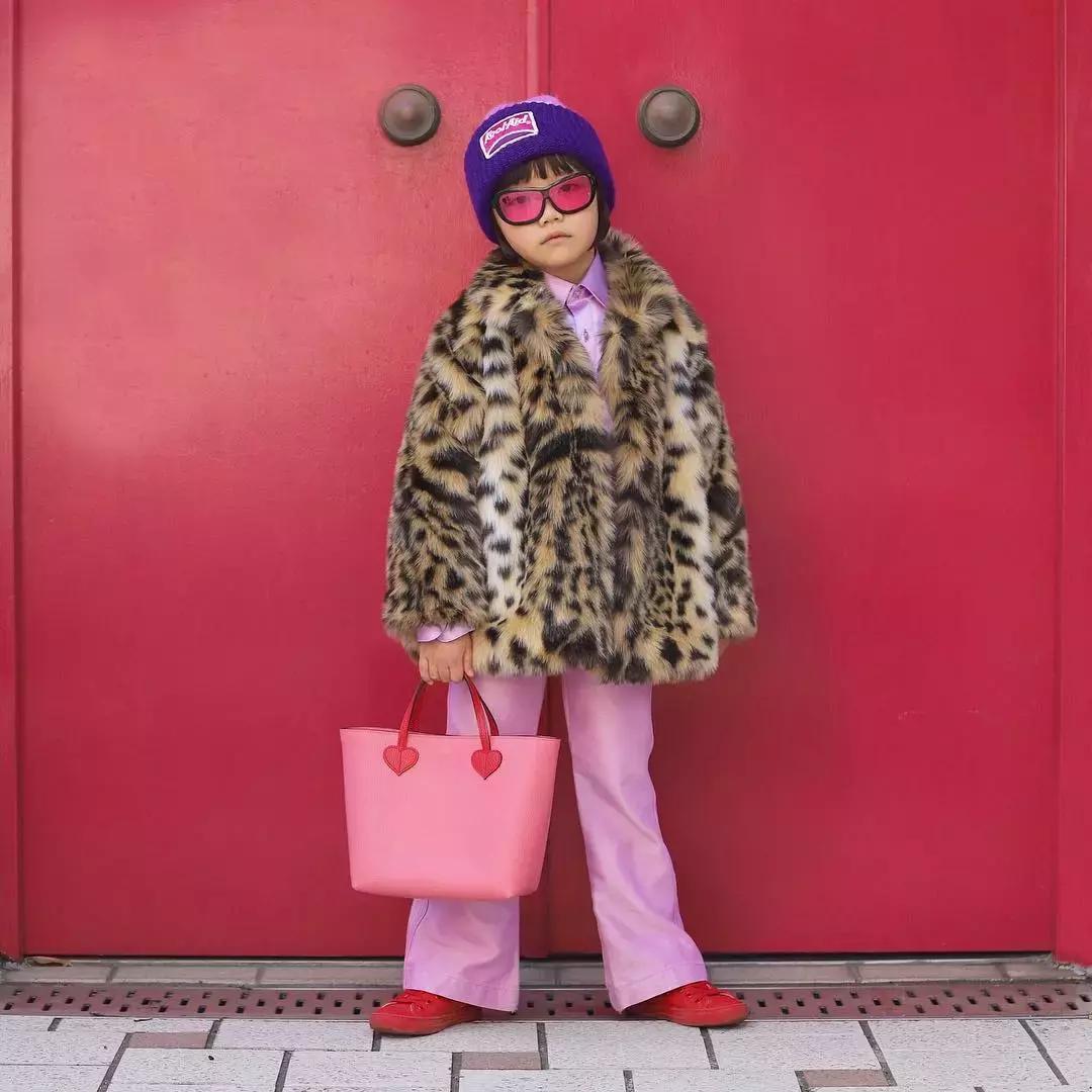 ins最火的“潮童”|5岁迷倒众生，10岁创立个人潮牌....