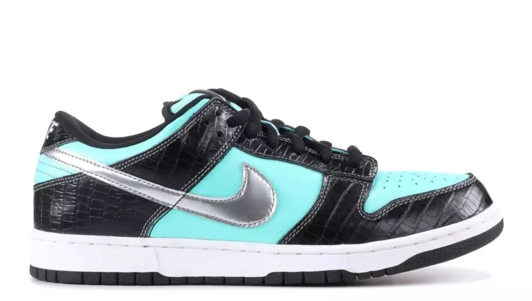 nike最新型的鞋子,nike的各种经典鞋系列