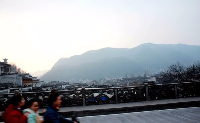 湖南湘西凤凰八面山,凤凰古城属于哪个市哪个县