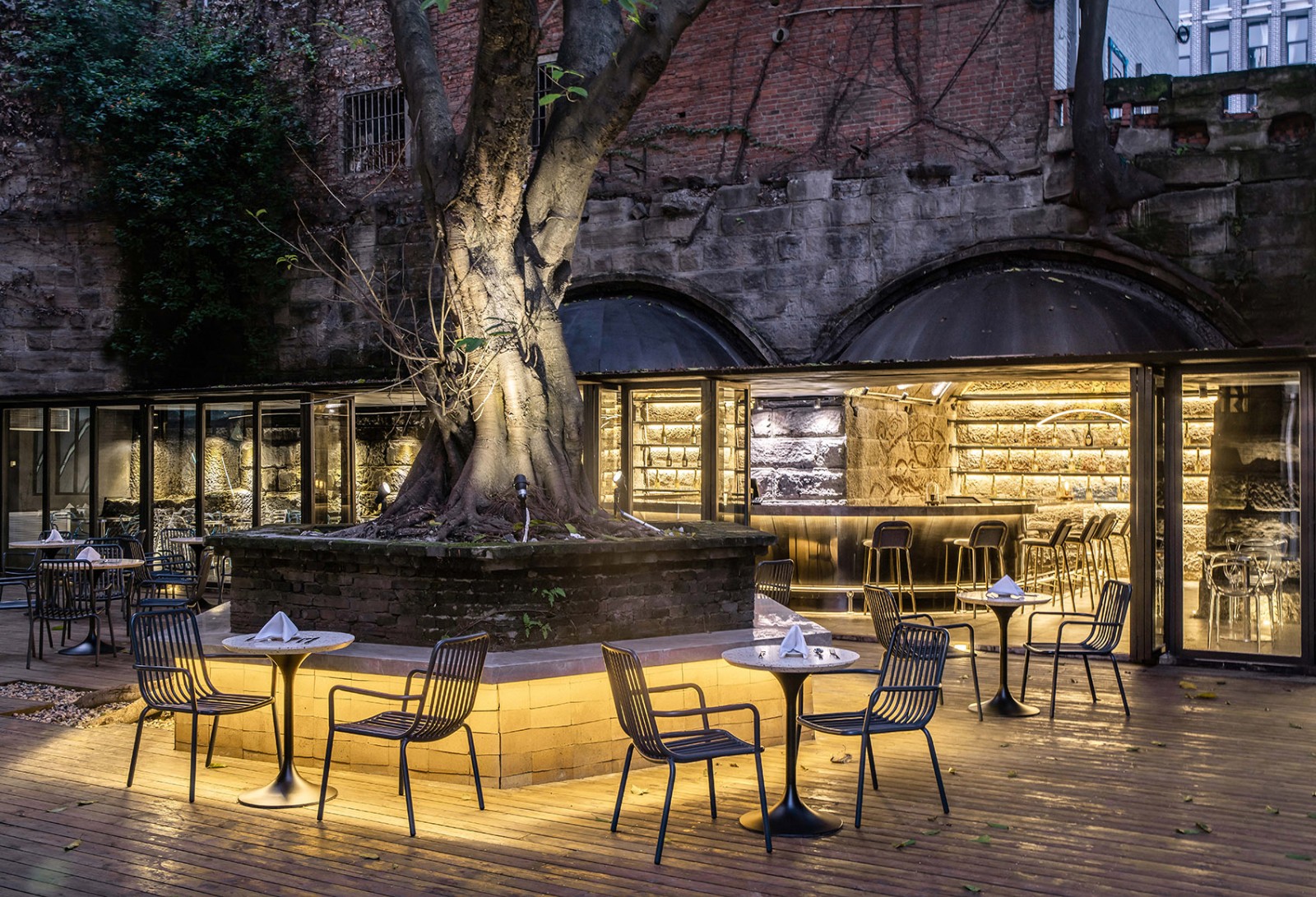 重庆“几许町”酒吧/青·微舍工作室