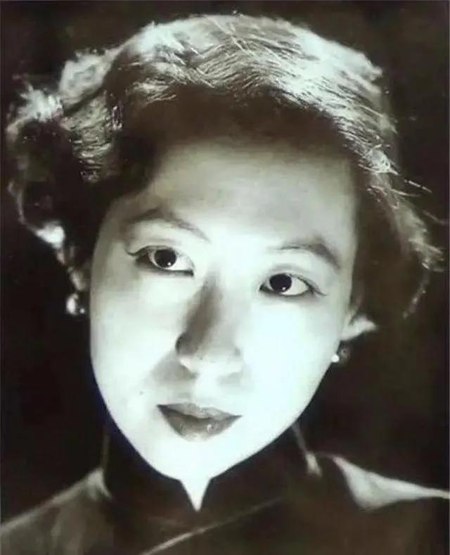 今生今世胡兰成解说,胡兰成张爱玲尘埃里的爱恨