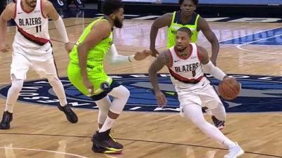 欧文变向撤步三分,欧文和利拉德谁关键球厉害